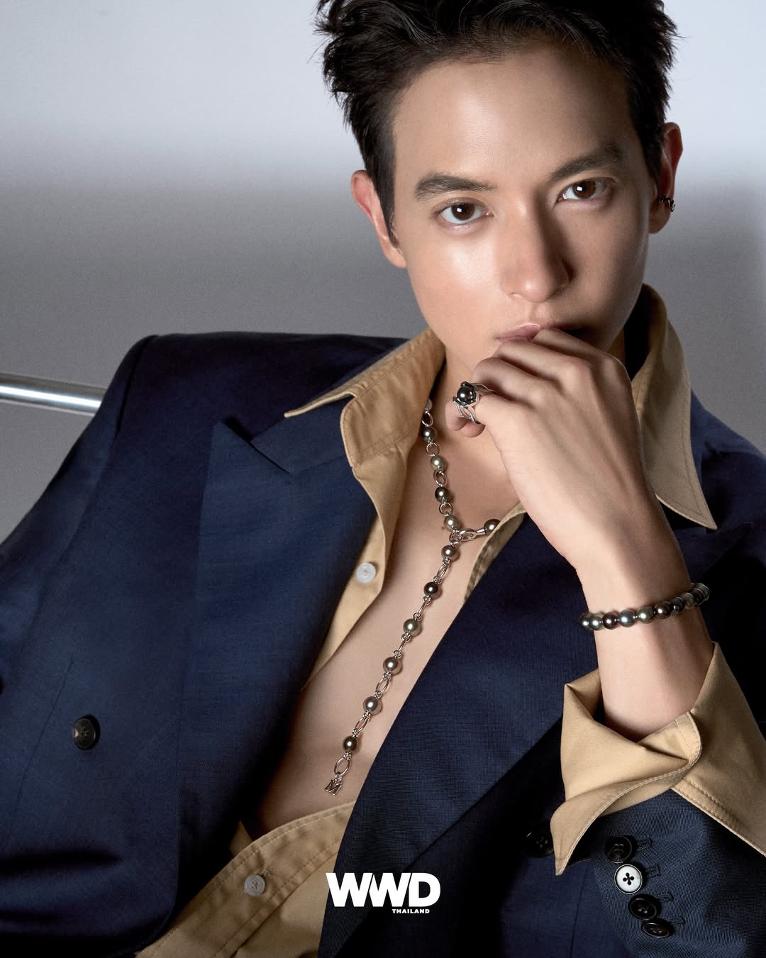 เจมส์ - จิรายุ ตั้งศรีสุข
