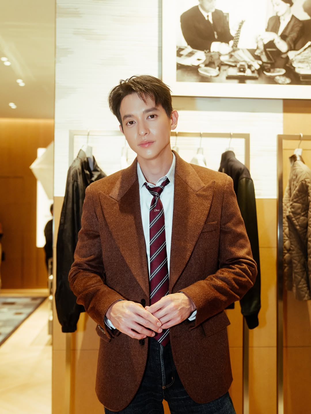 เจมส์ - จิรายุ ตั้งศรีสุข