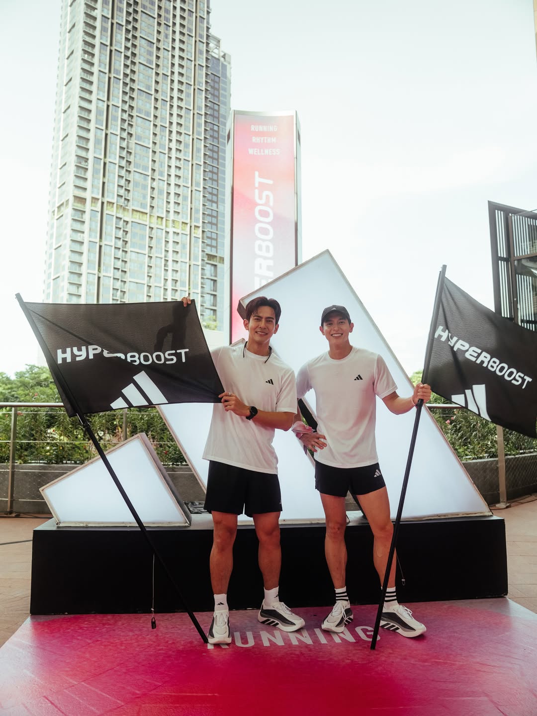 เจมส์ - จิรายุ ตั้งศรีสุข