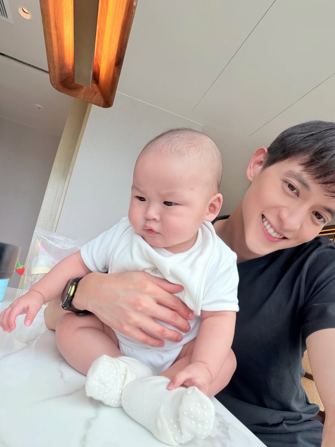 เจมส์ - จิรายุ ตั้งศรีสุข