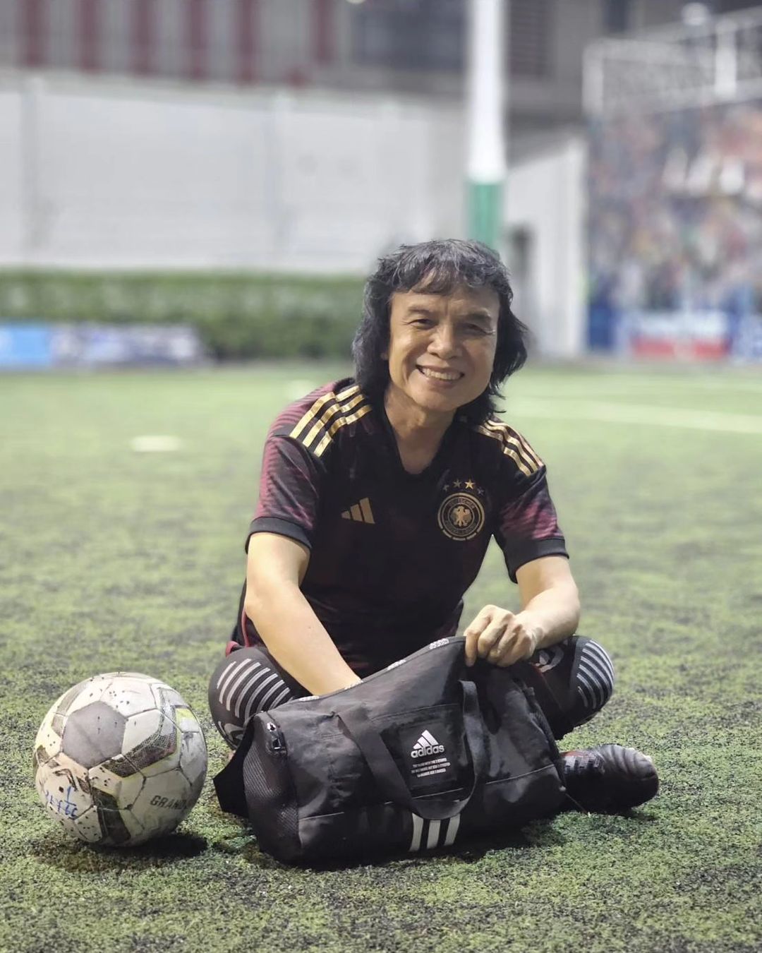 สลา คุณวุฒิ