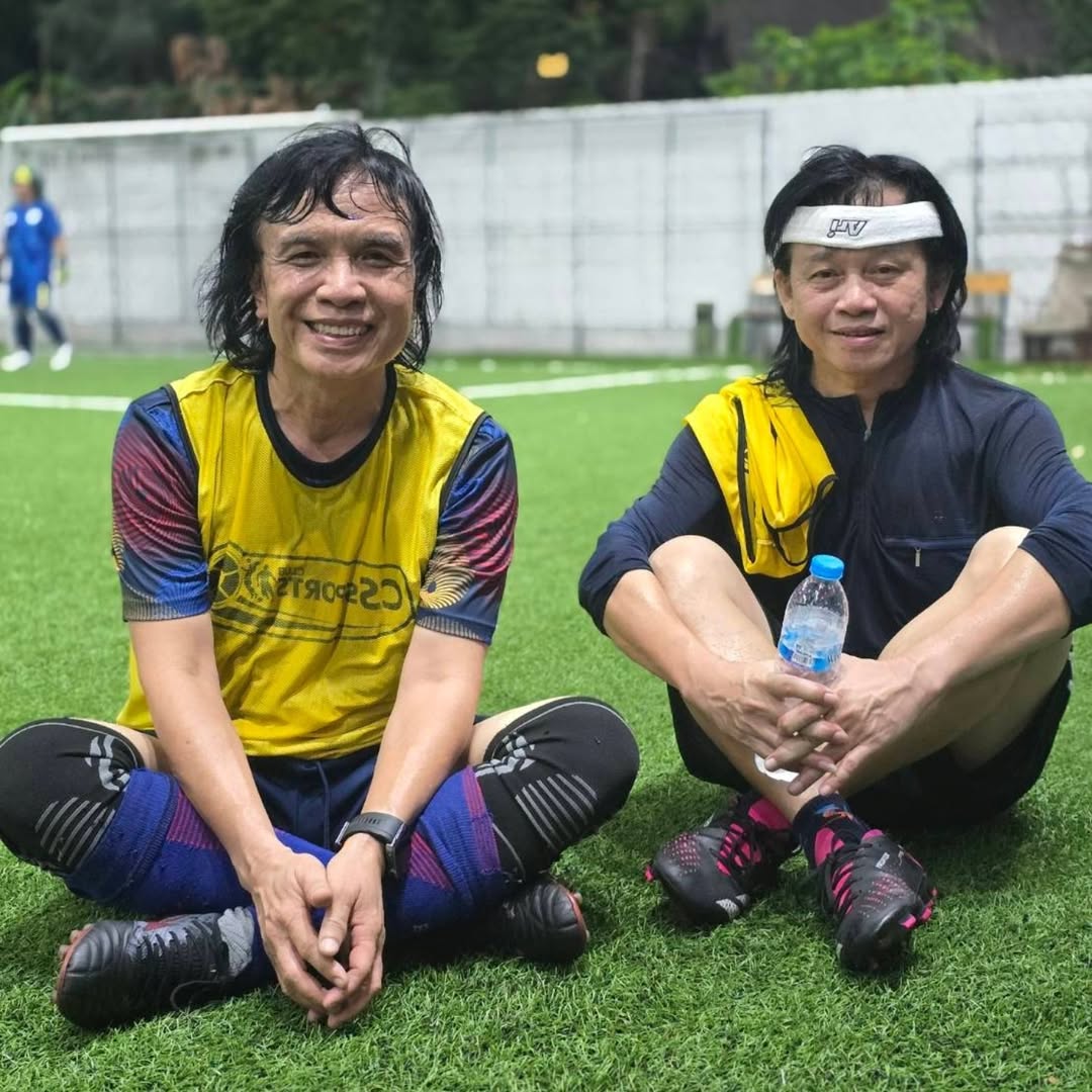 สลา คุณวุฒิ