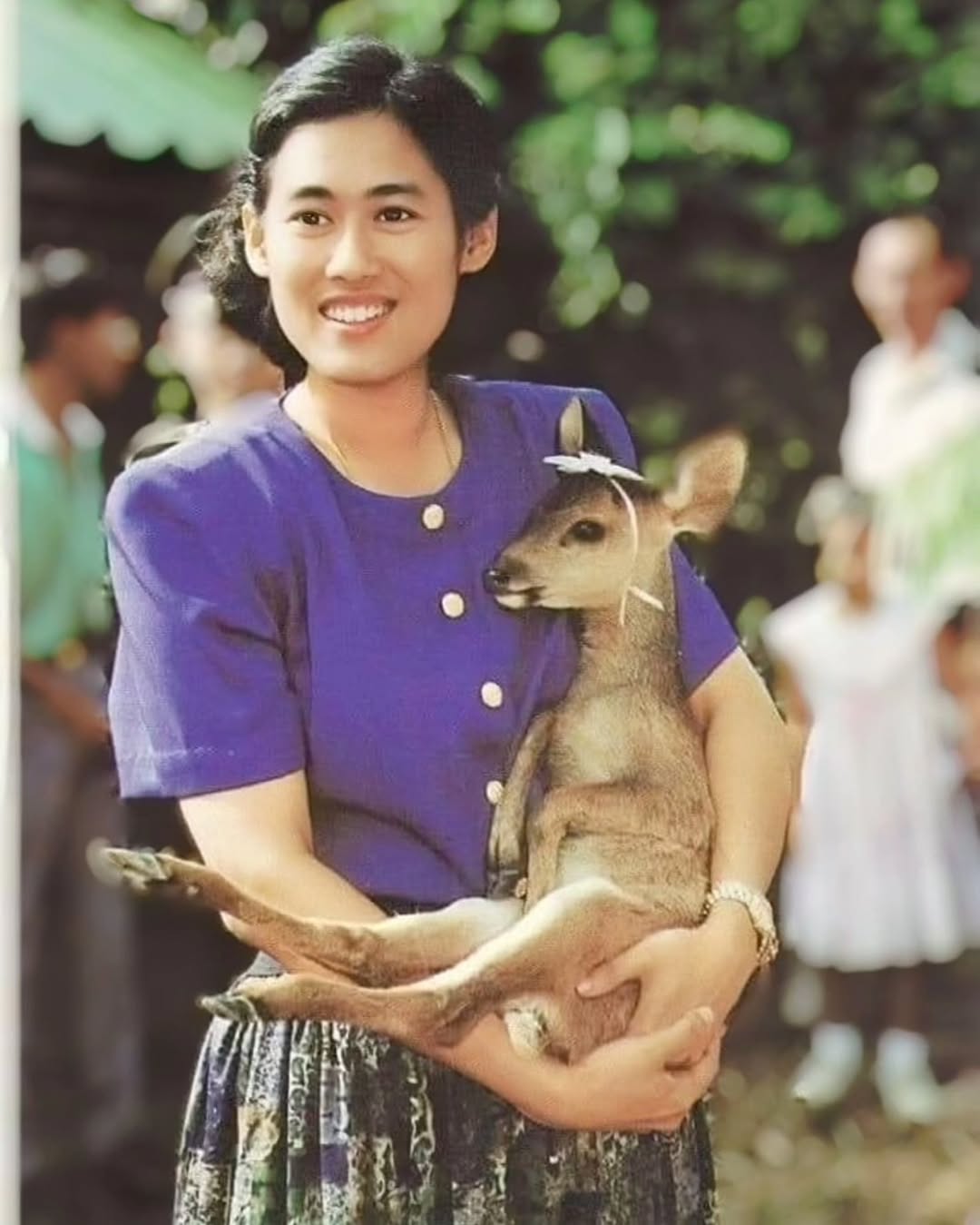 สลา คุณวุฒิ
