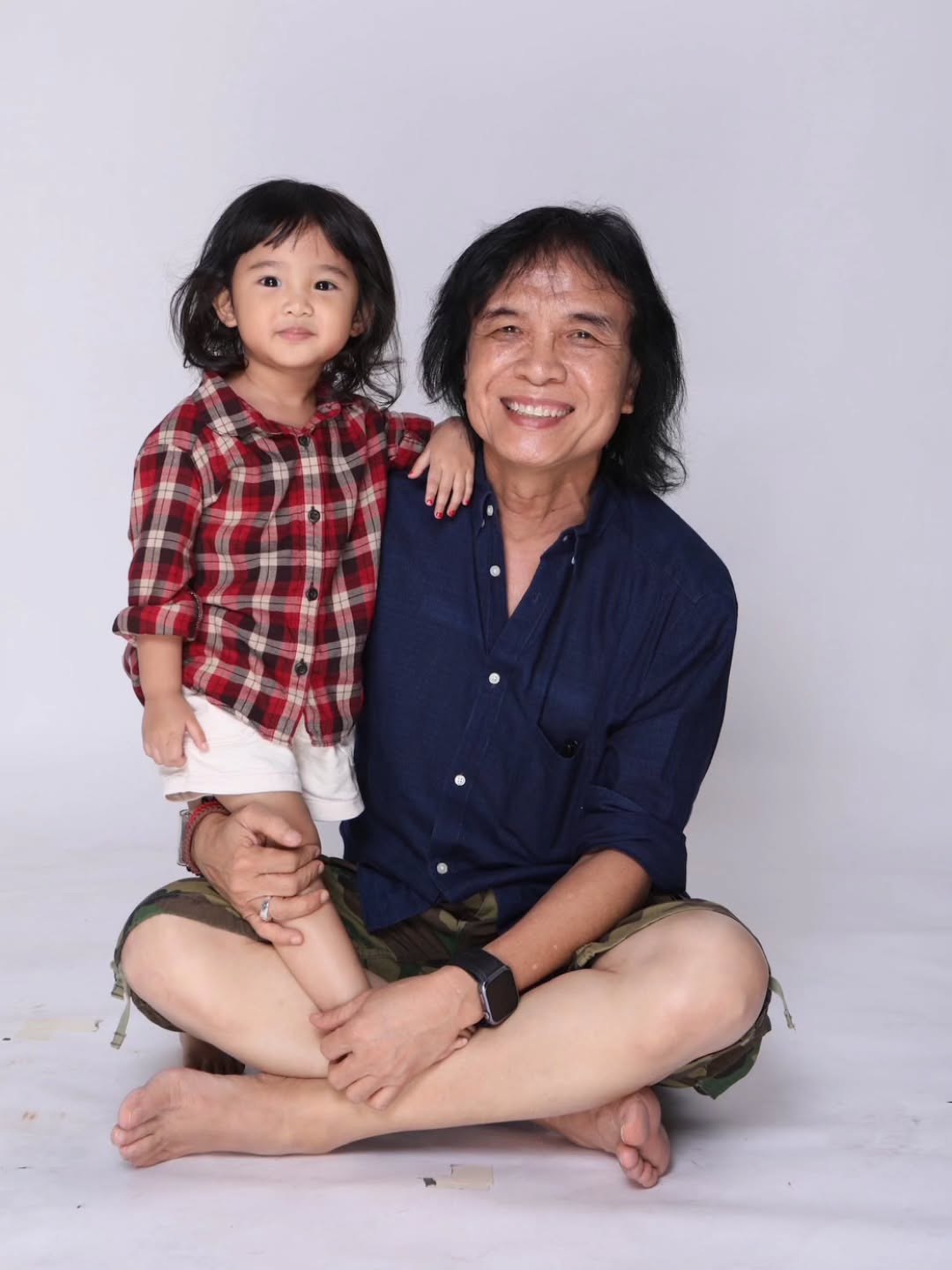 สลา คุณวุฒิ