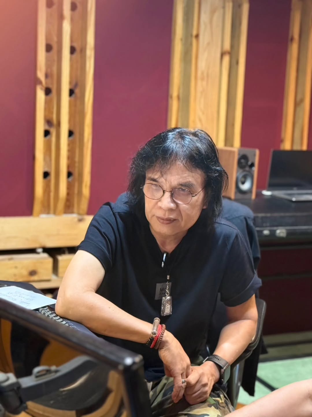 สลา คุณวุฒิ