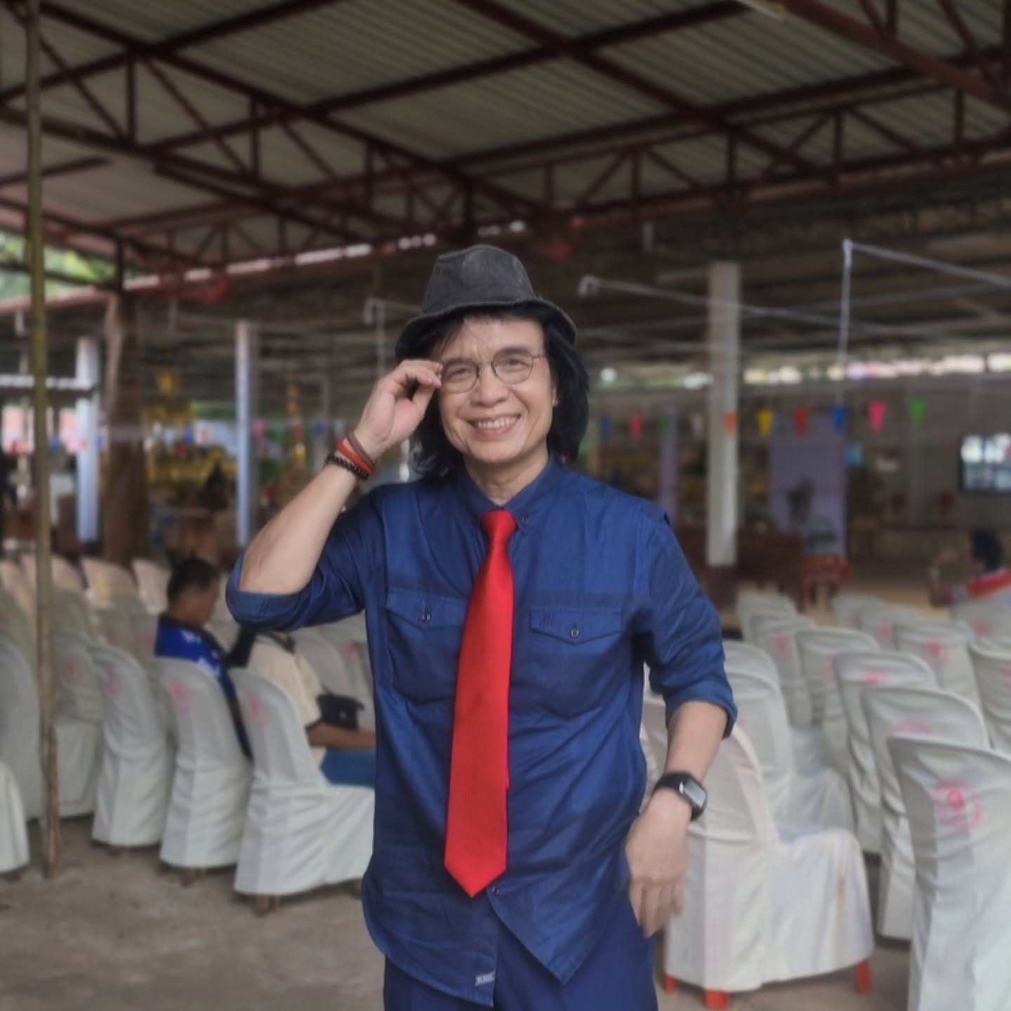 สลา คุณวุฒิ