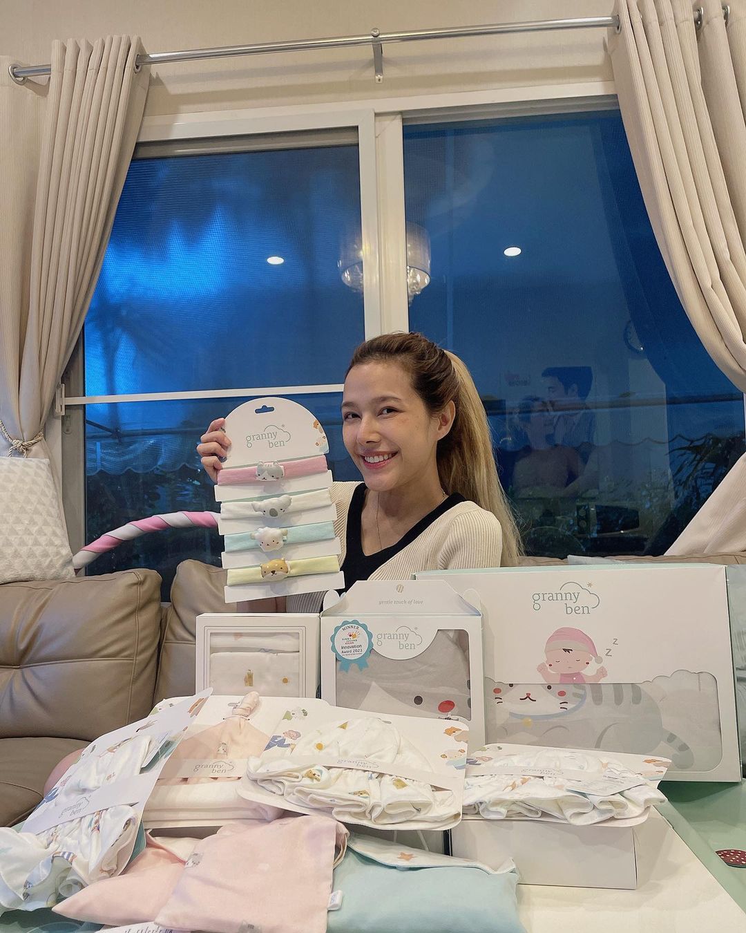 แนท - ณัฐชา นวลแจ่ม