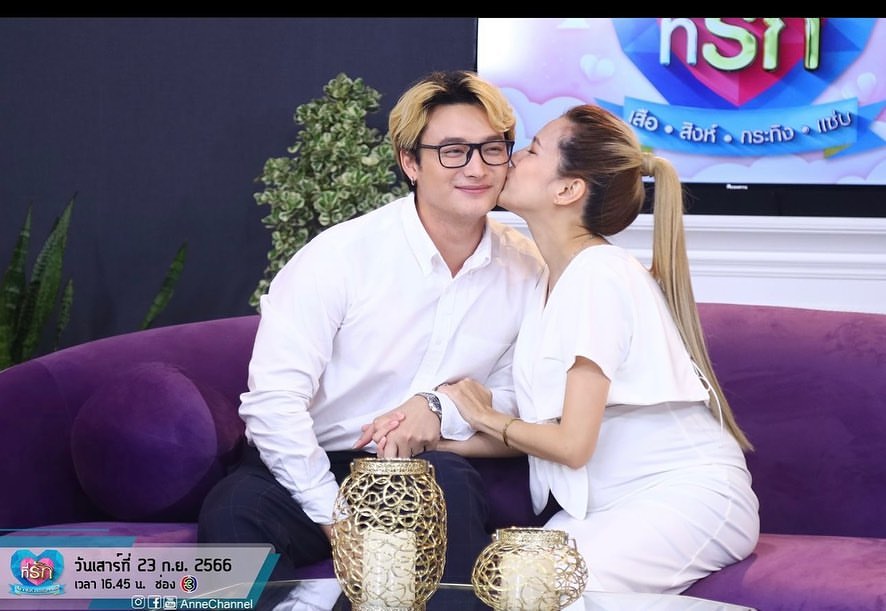 แนท - ณัฐชา นวลแจ่ม