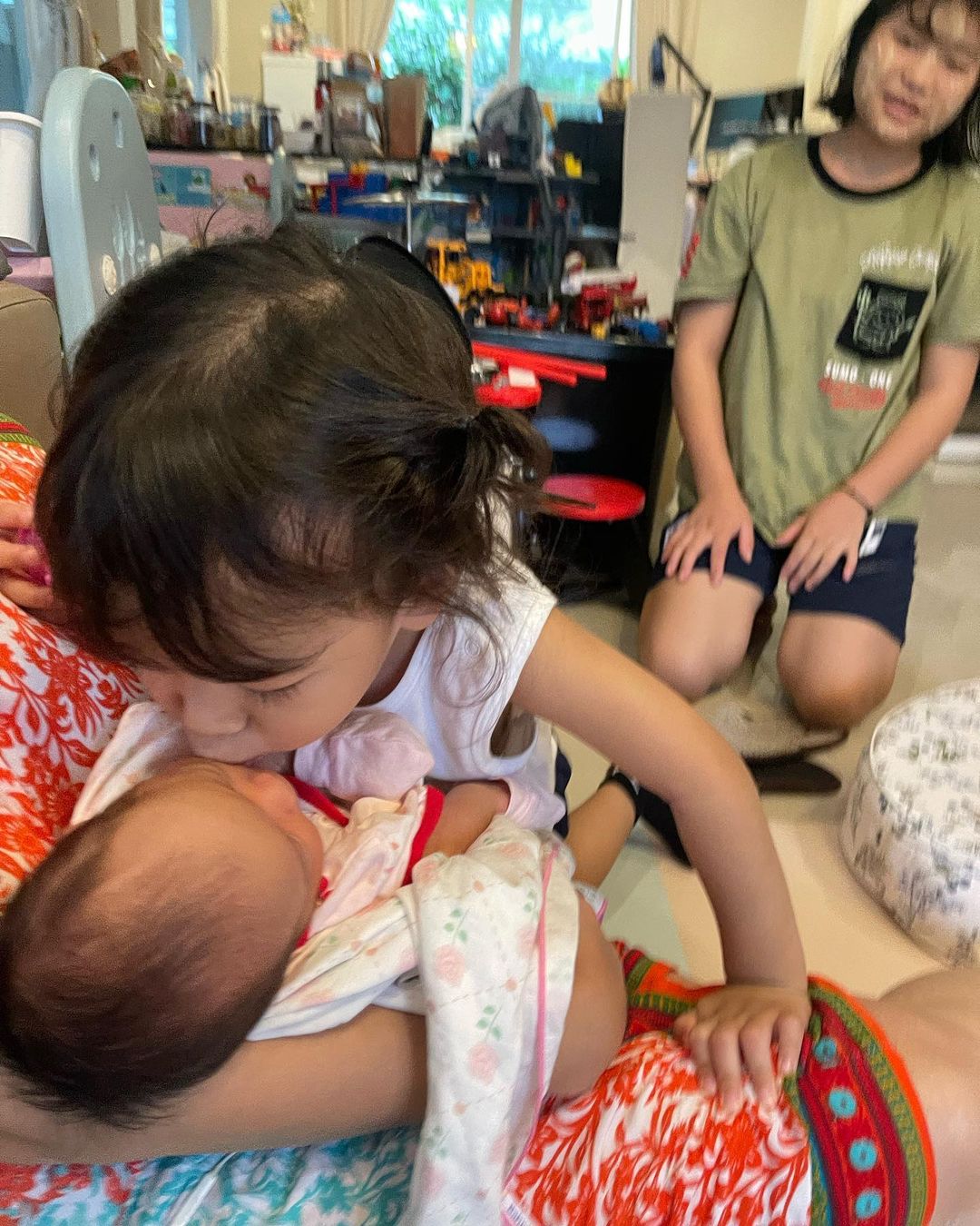 แนท - ณัฐชา นวลแจ่ม