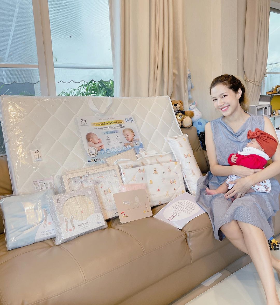 แนท - ณัฐชา นวลแจ่ม