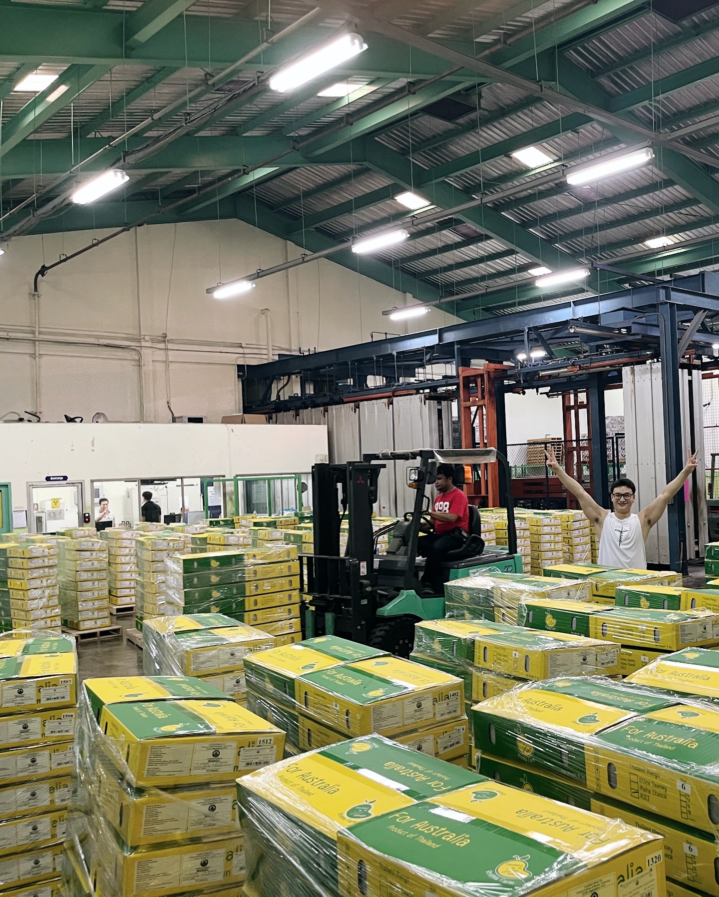 แนท - ณัฐชา นวลแจ่ม