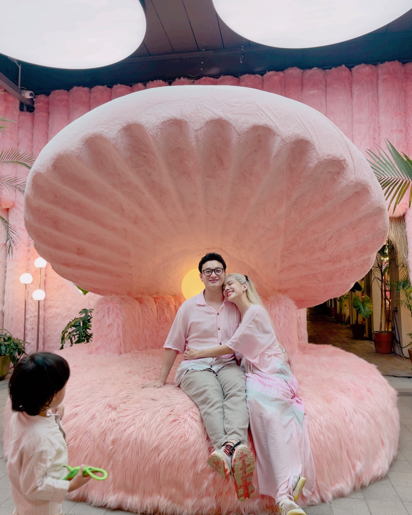 แนท - ณัฐชา นวลแจ่ม