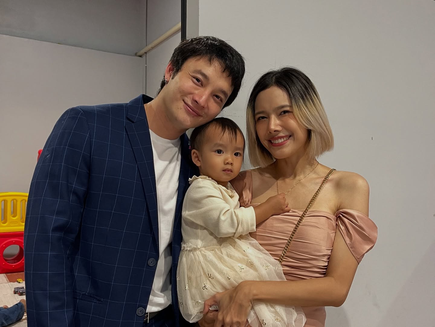 แนท - ณัฐชา นวลแจ่ม