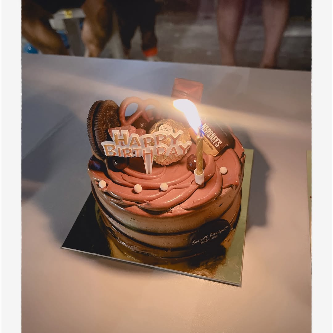 แนท - ณัฐชา นวลแจ่ม