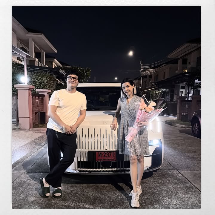 แนท - ณัฐชา นวลแจ่ม