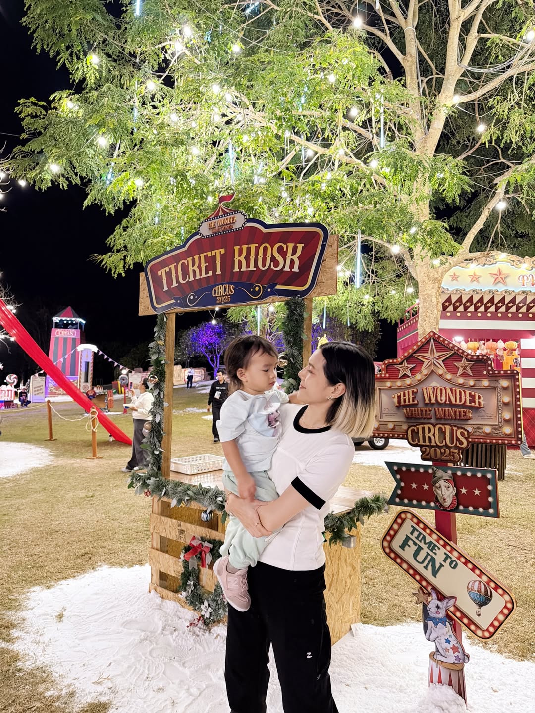 แนท - ณัฐชา นวลแจ่ม