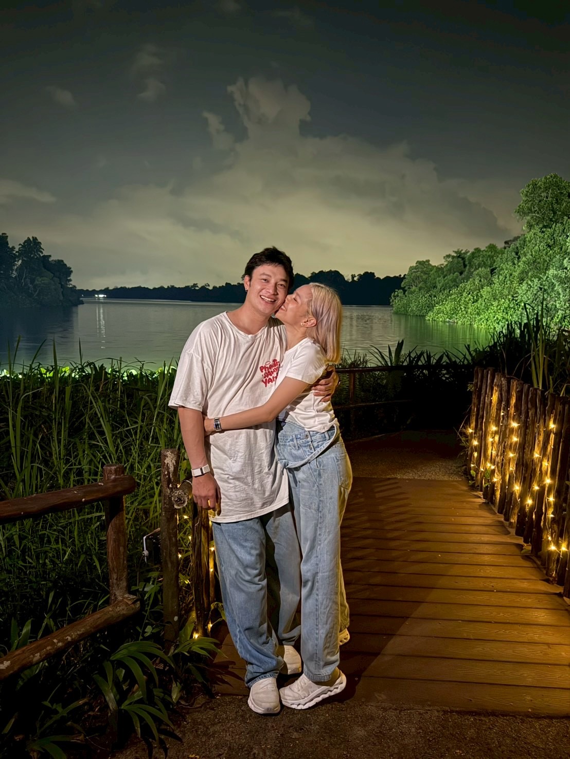 แนท - ณัฐชา นวลแจ่ม