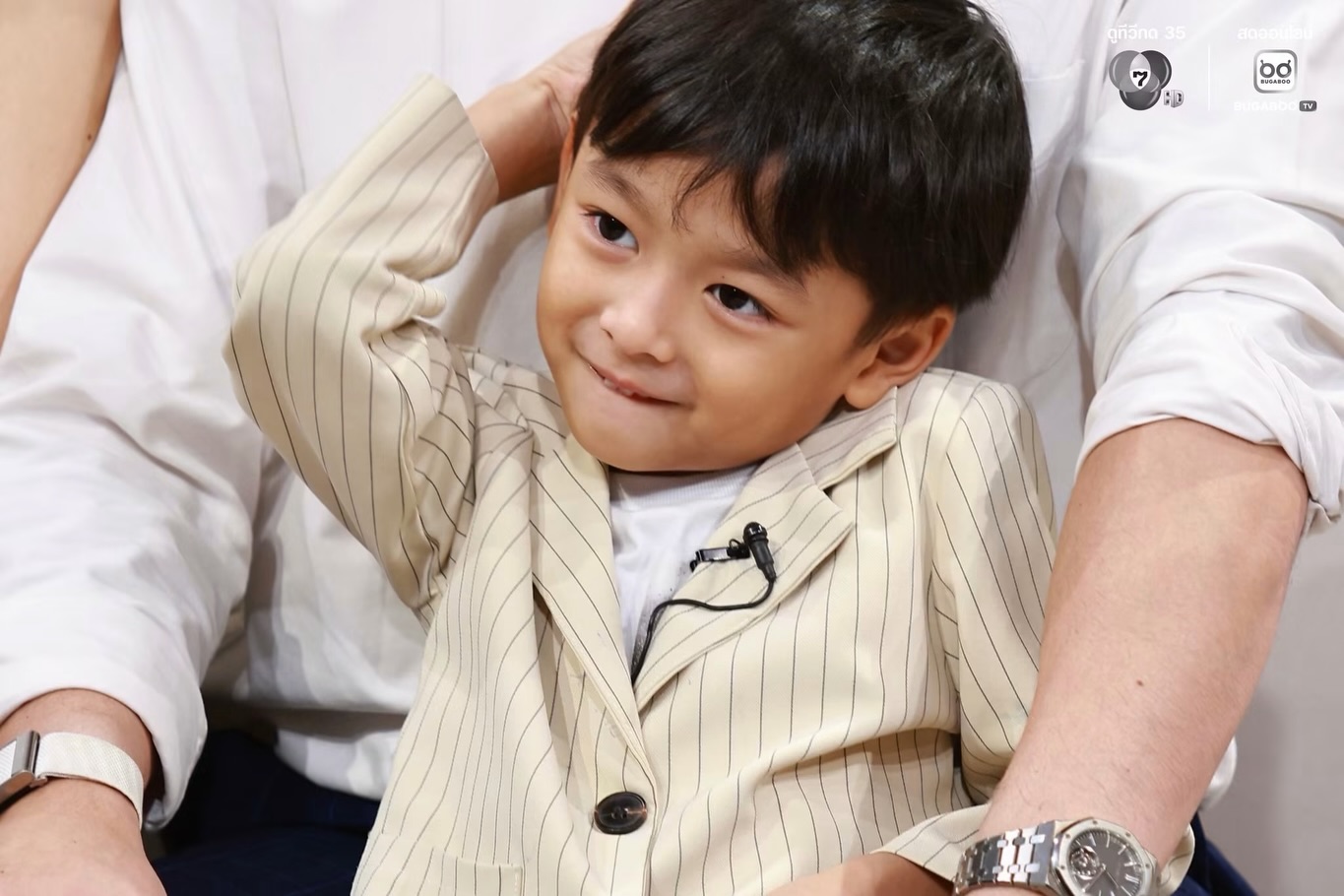 แนท - ณัฐชา นวลแจ่ม