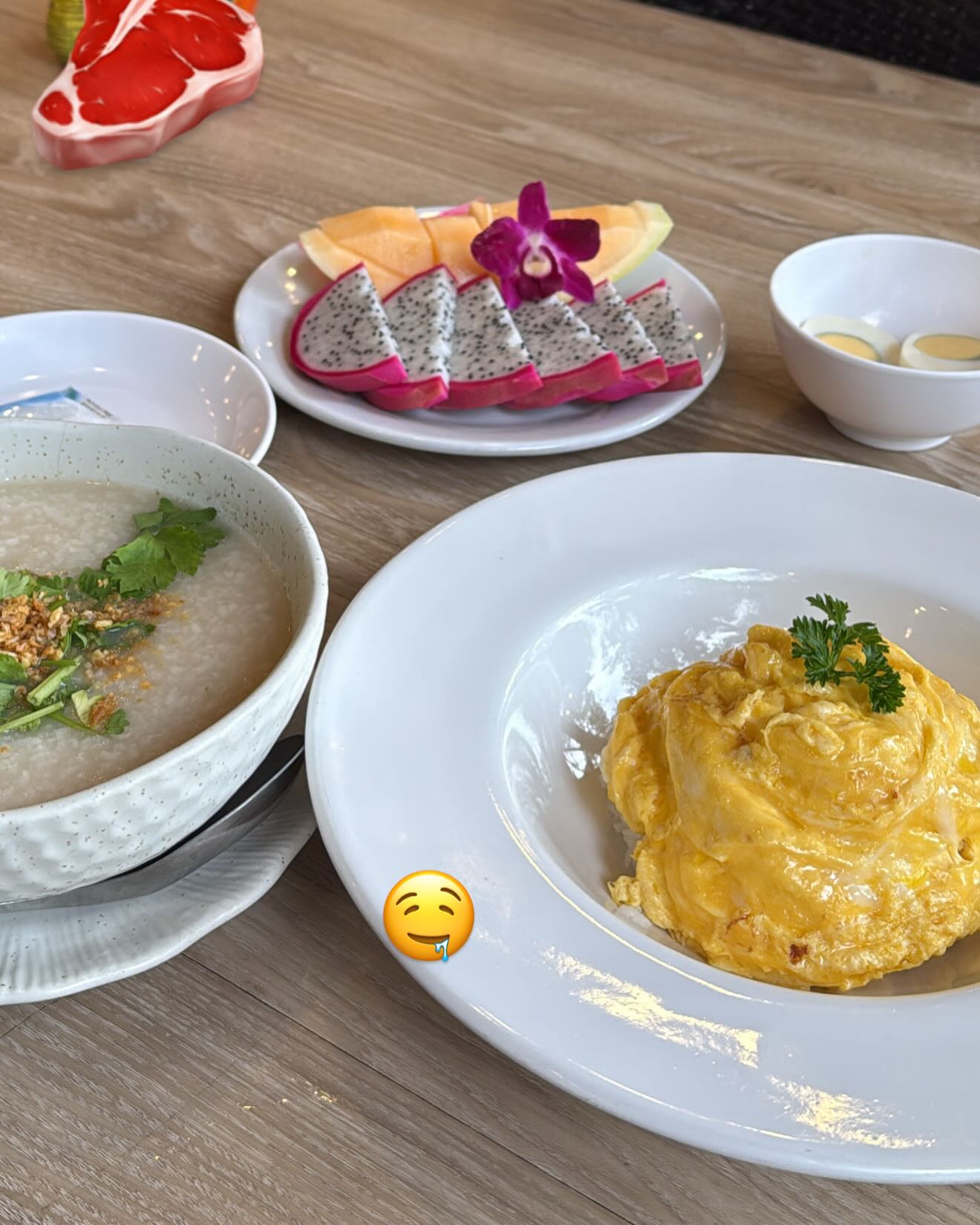 พีพี - พัชญา เพียรเสมอ