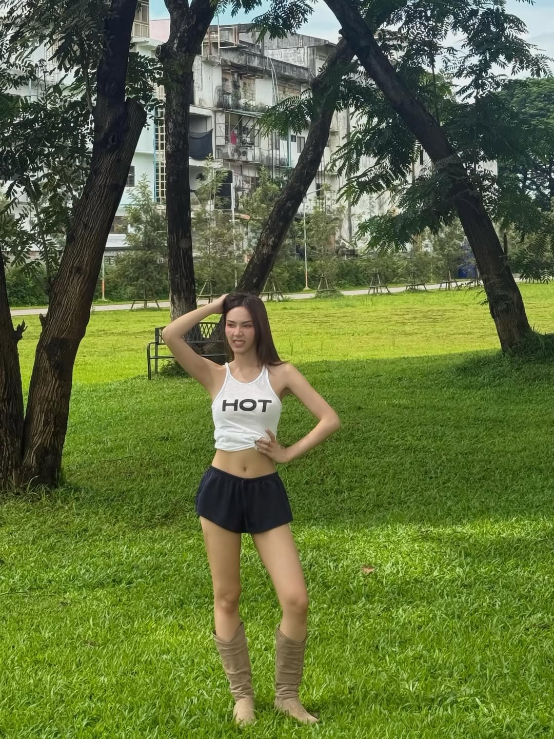 พีพี - พัชญา เพียรเสมอ