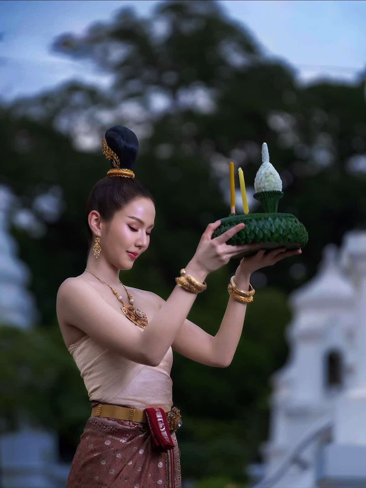 พีพี - พัชญา เพียรเสมอ