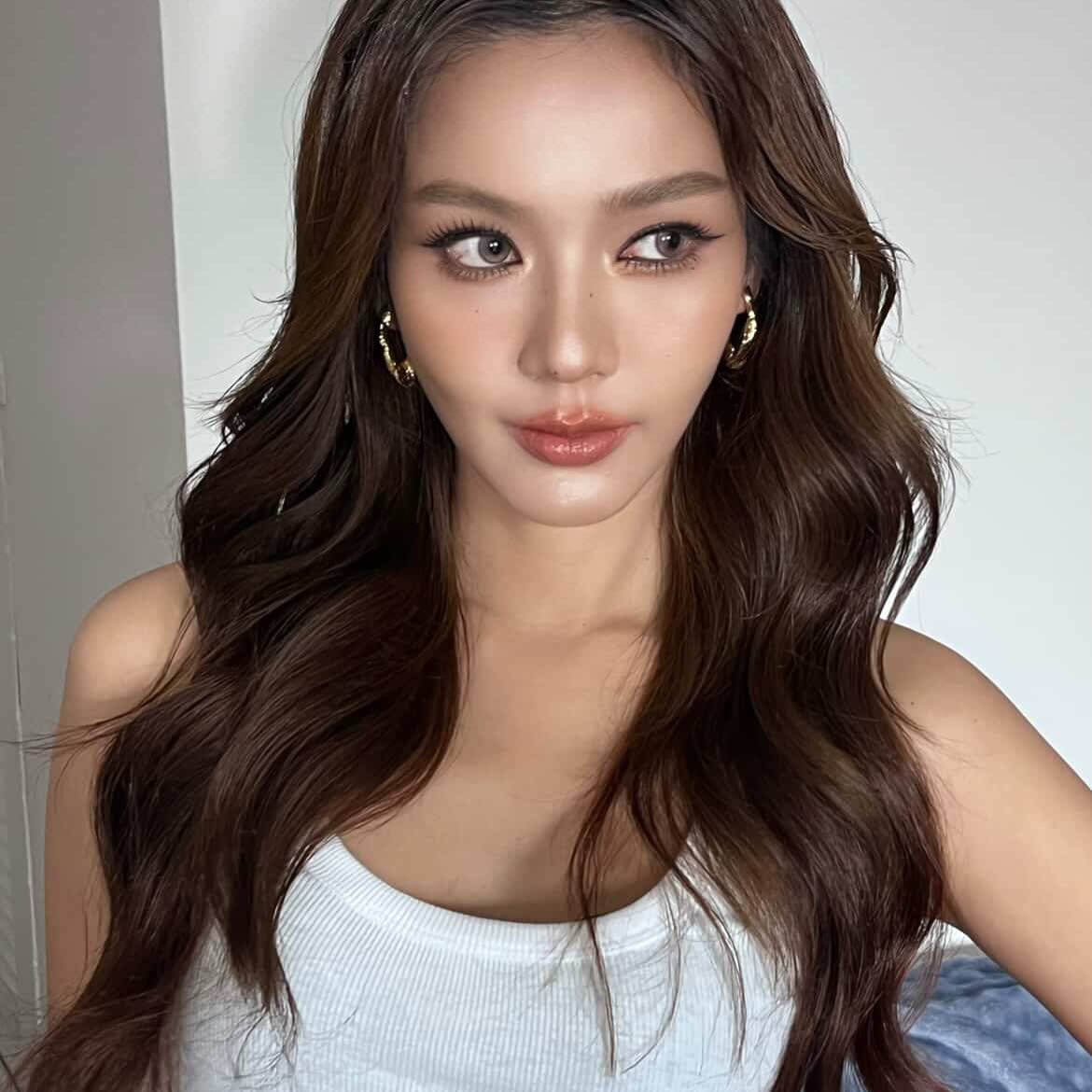 พีพี - พัชญา เพียรเสมอ