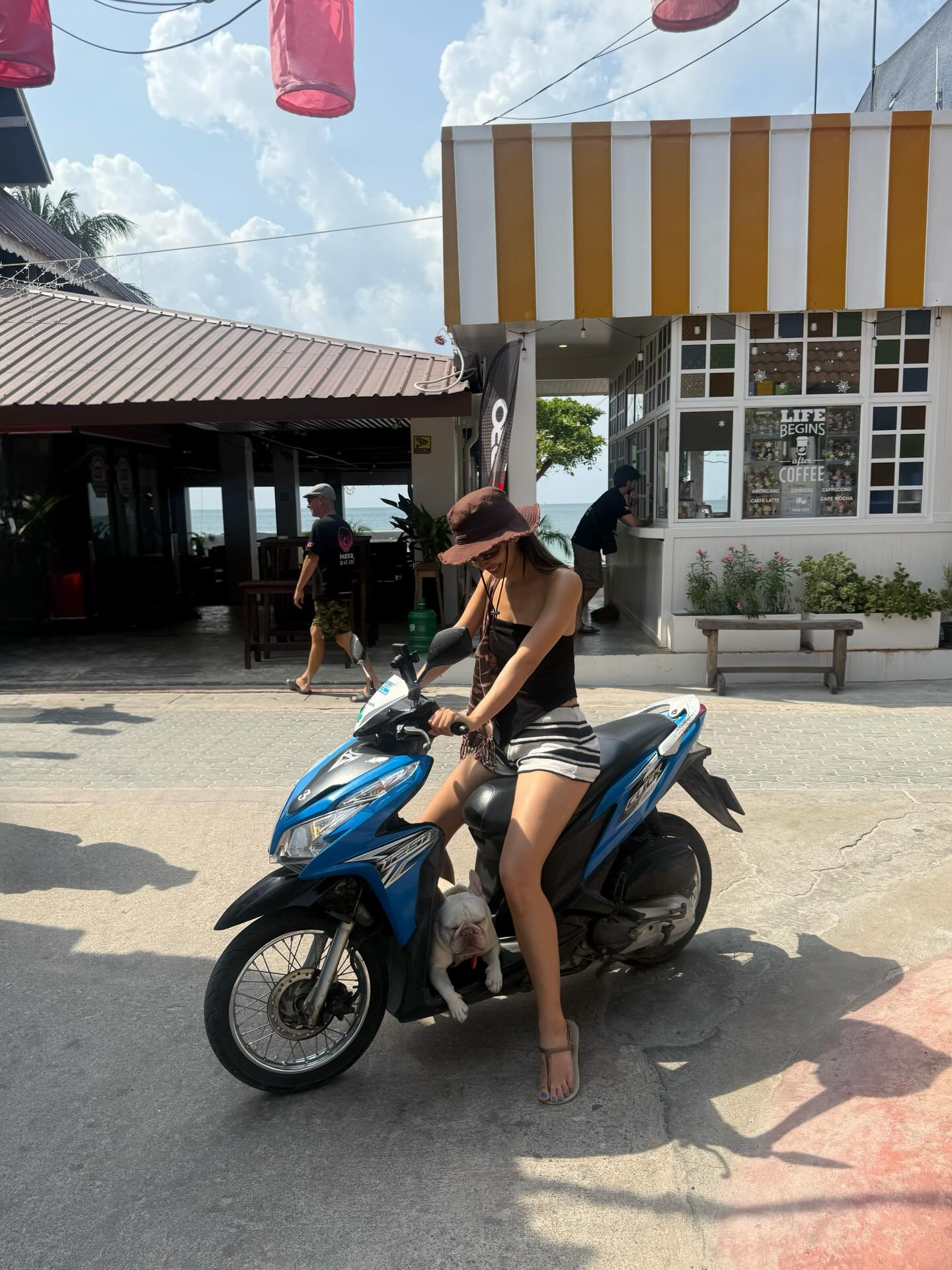 ลิตา - คาลิยา นิฮุต