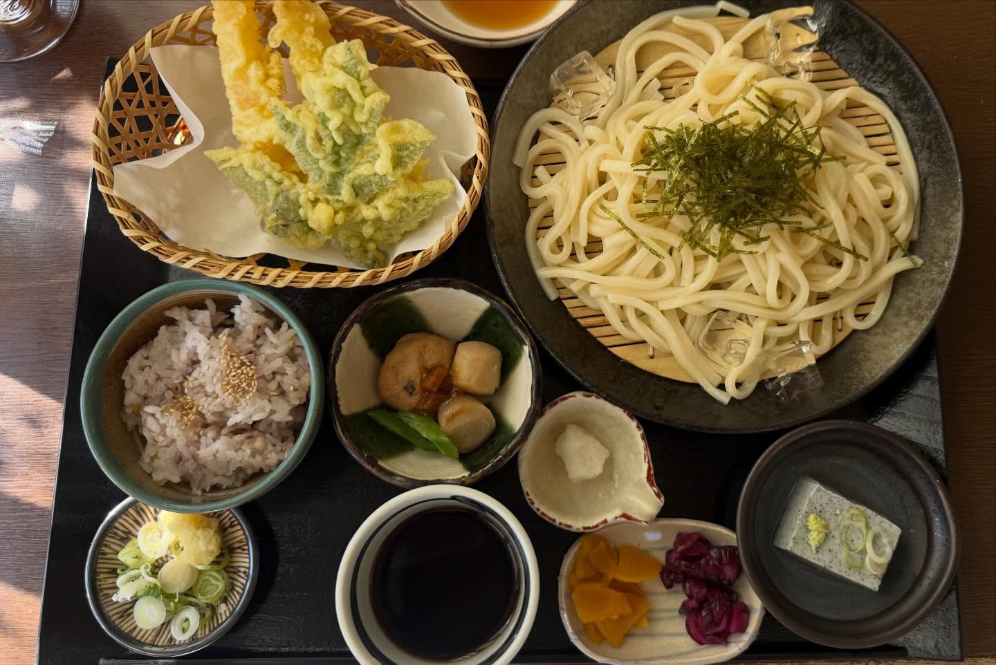 ลิตา - คาลิยา นิฮุต