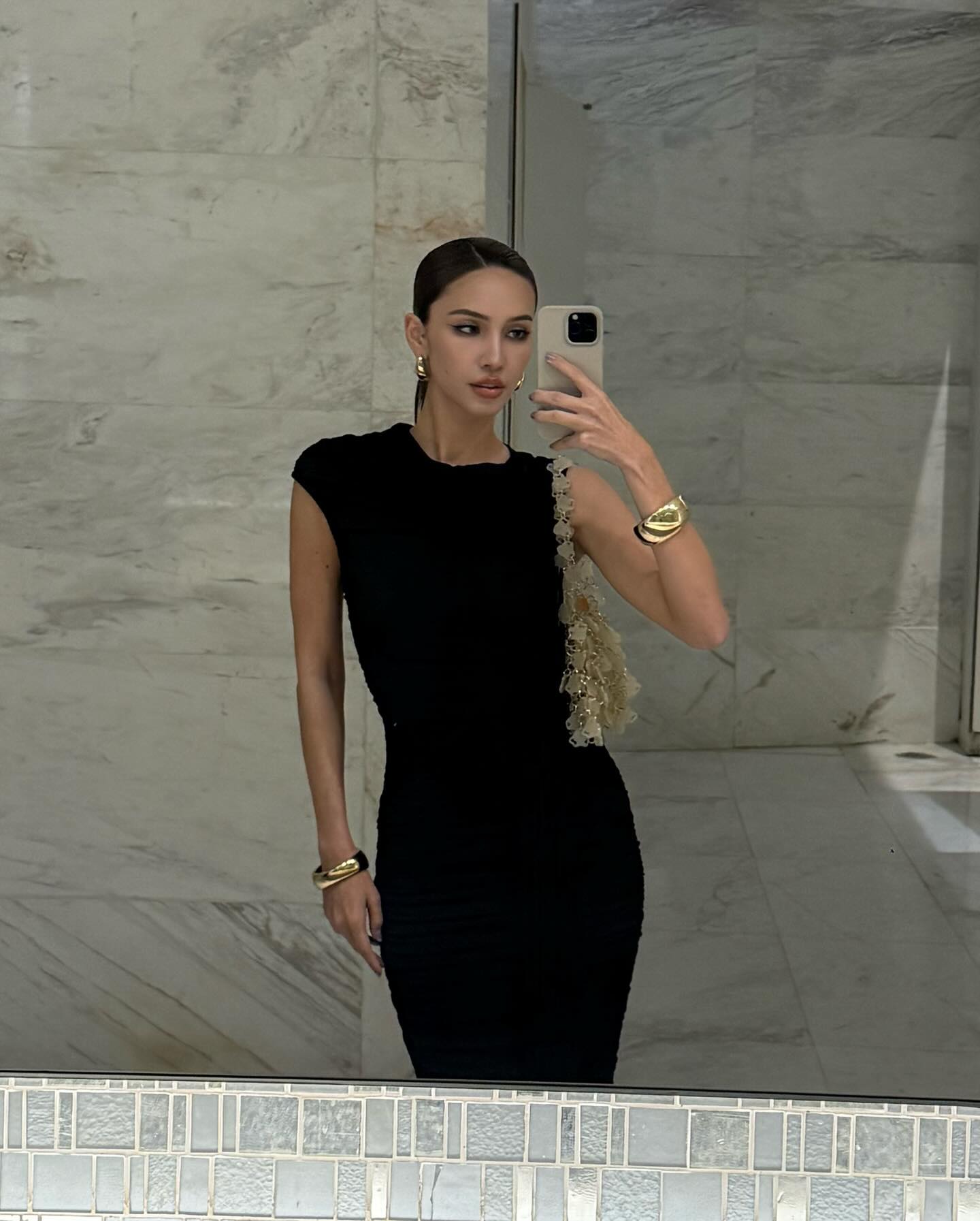 ลิตา - คาลิยา นิฮุต