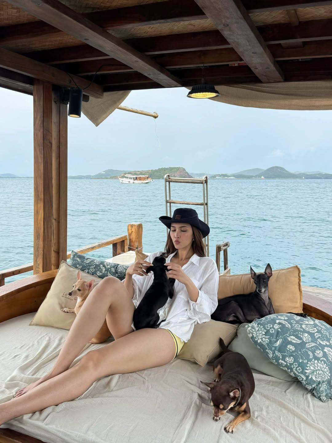 ลิตา - คาลิยา นิฮุต