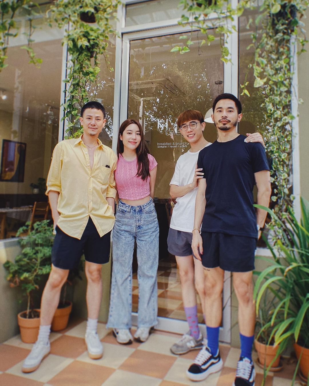 เพชร - เผ่าเพชร เจริญสุข