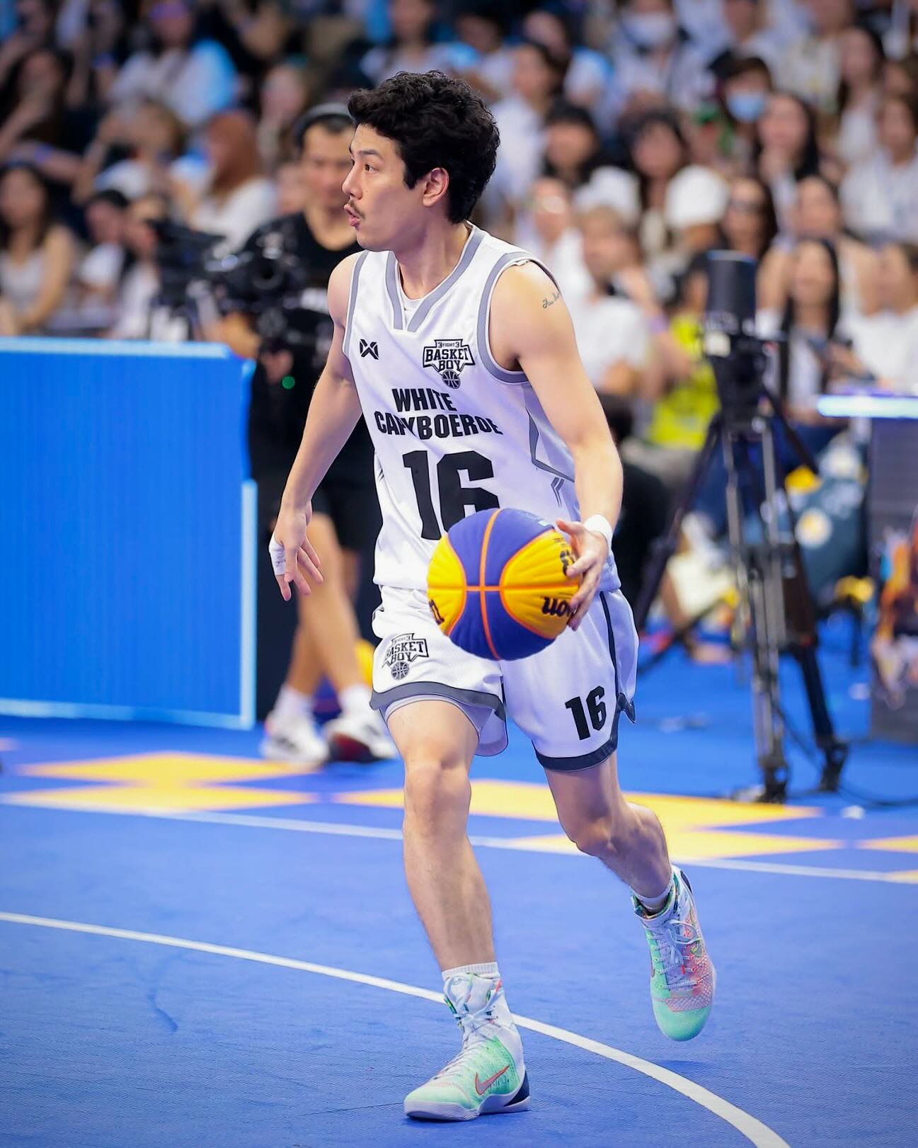 เพชร - เผ่าเพชร เจริญสุข