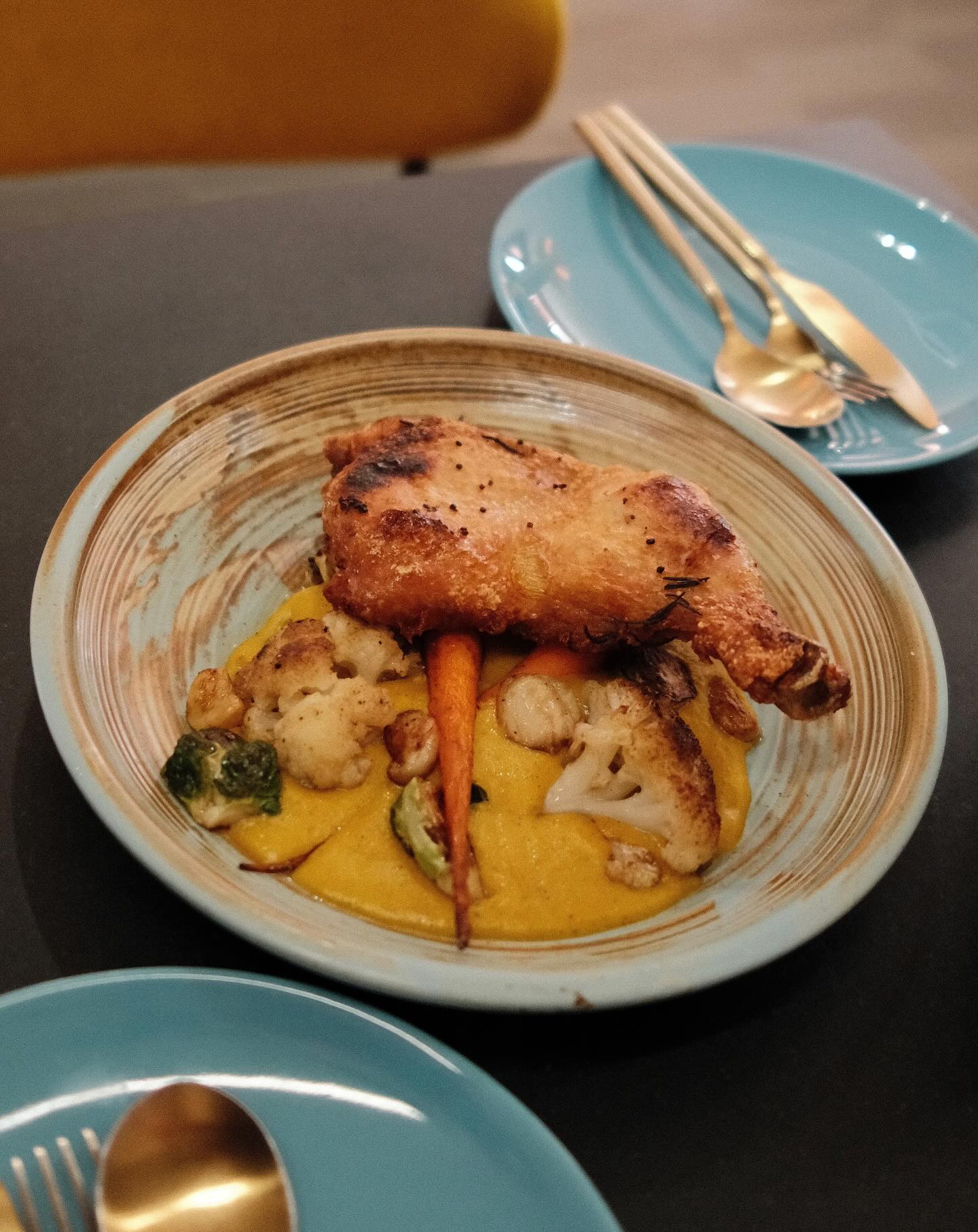 เพชร - เผ่าเพชร เจริญสุข