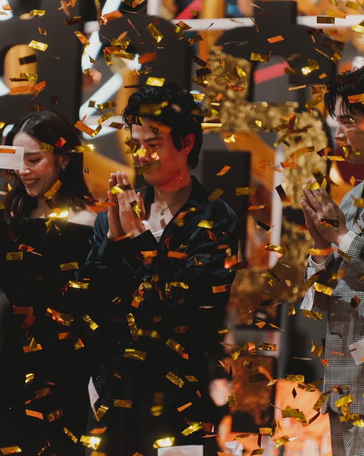 เพชร - เผ่าเพชร เจริญสุข