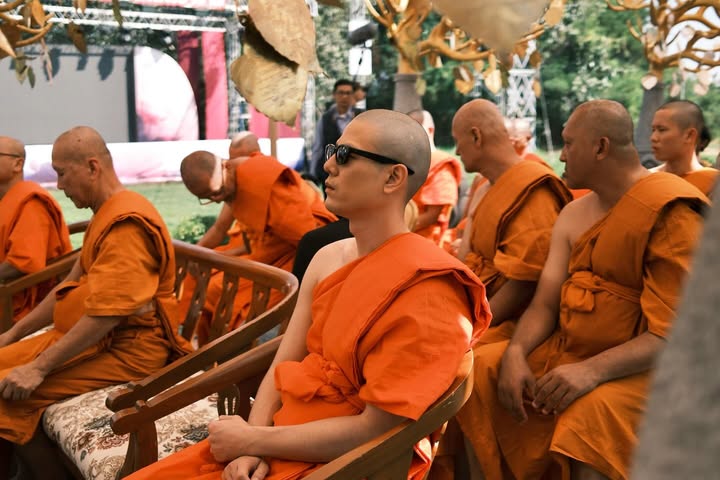 เพชร - เผ่าเพชร เจริญสุข