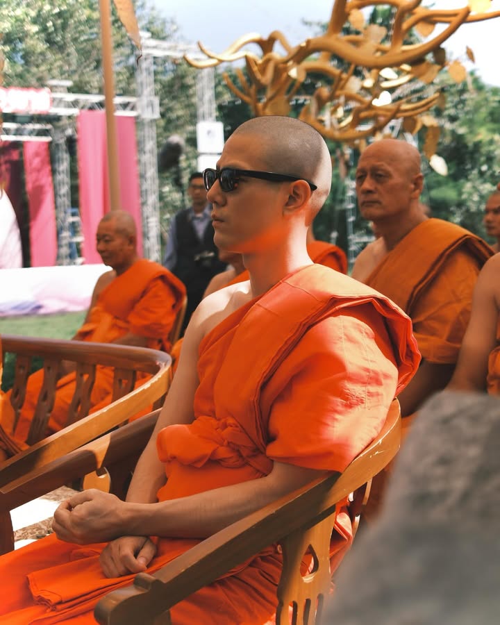 เพชร - เผ่าเพชร เจริญสุข