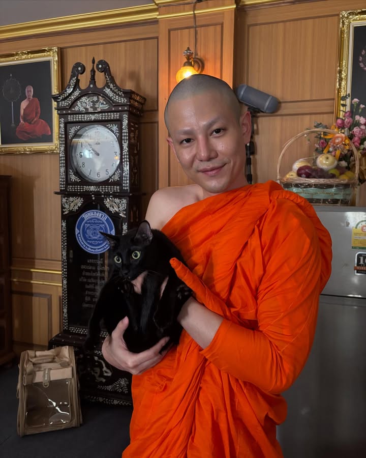 เพชร - เผ่าเพชร เจริญสุข