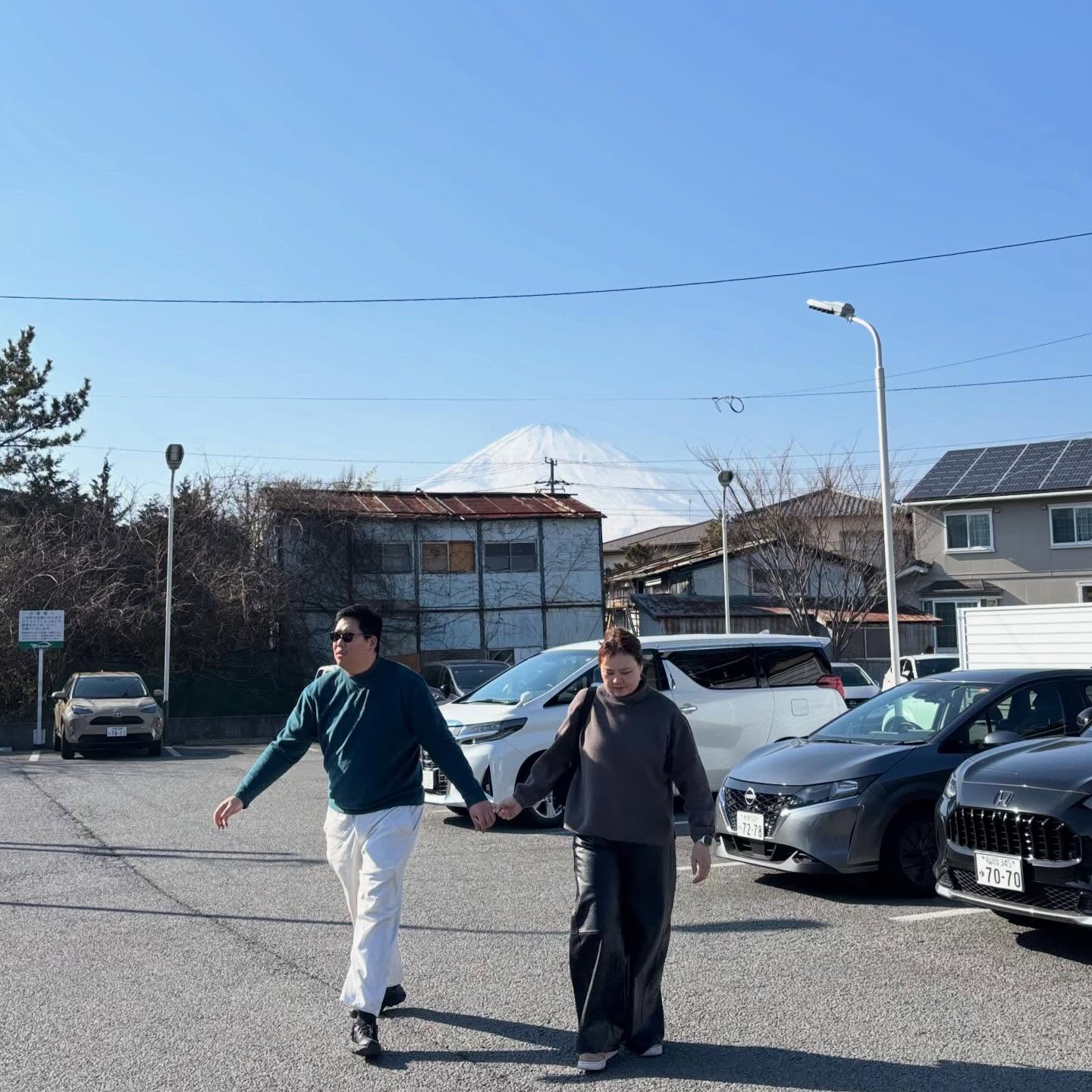 เพชร - เผ่าเพชร เจริญสุข