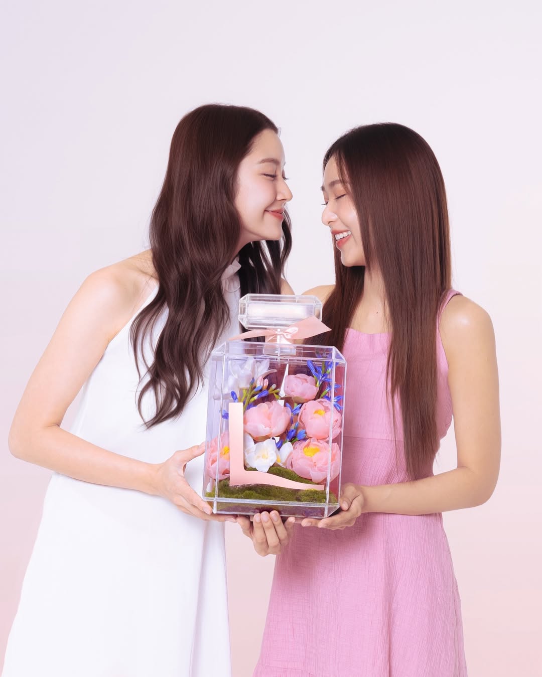 น้ำตาล - ทิพนารี วีรวัฒโนดม