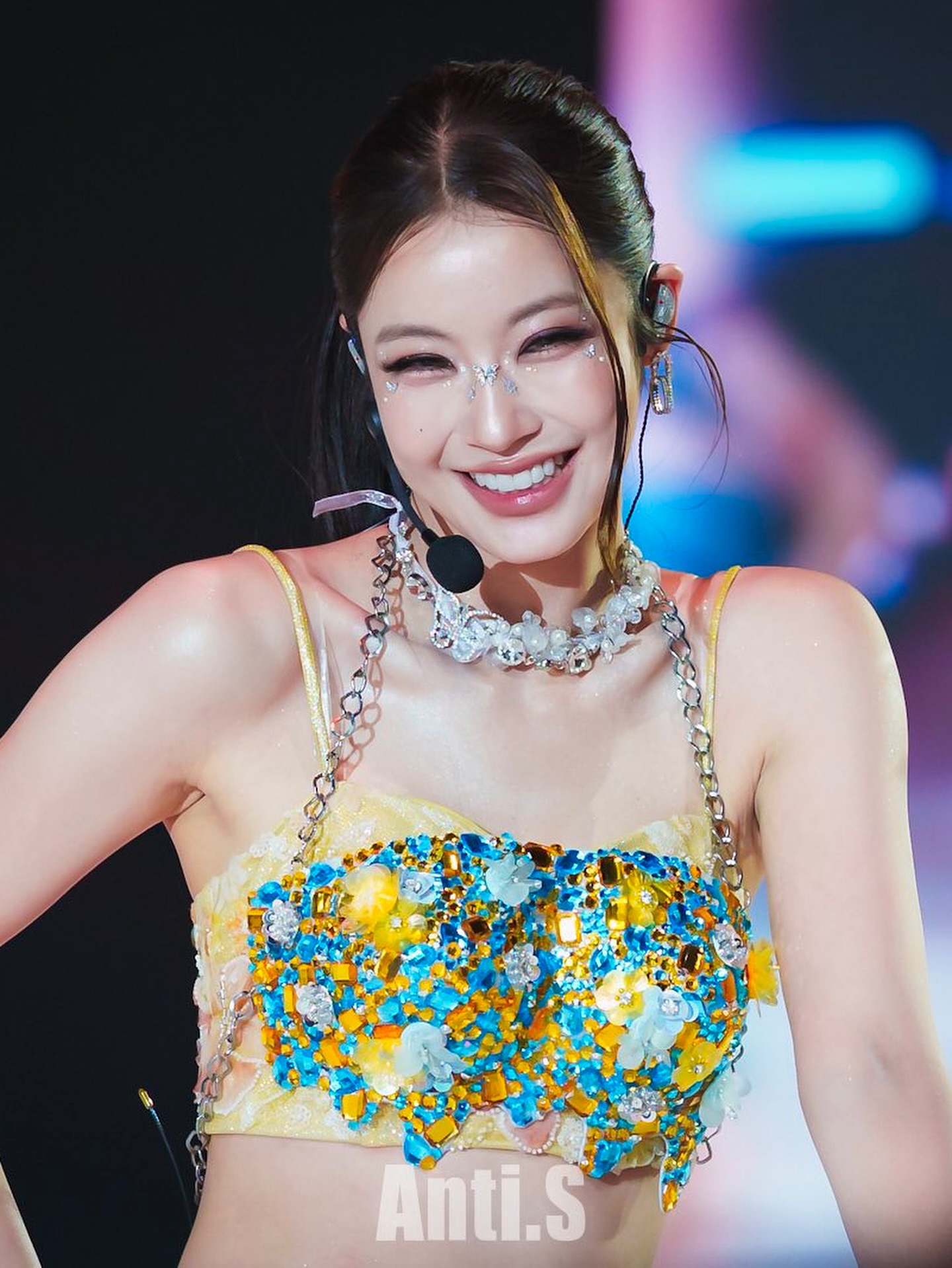 น้ำตาล - ทิพนารี วีรวัฒโนดม