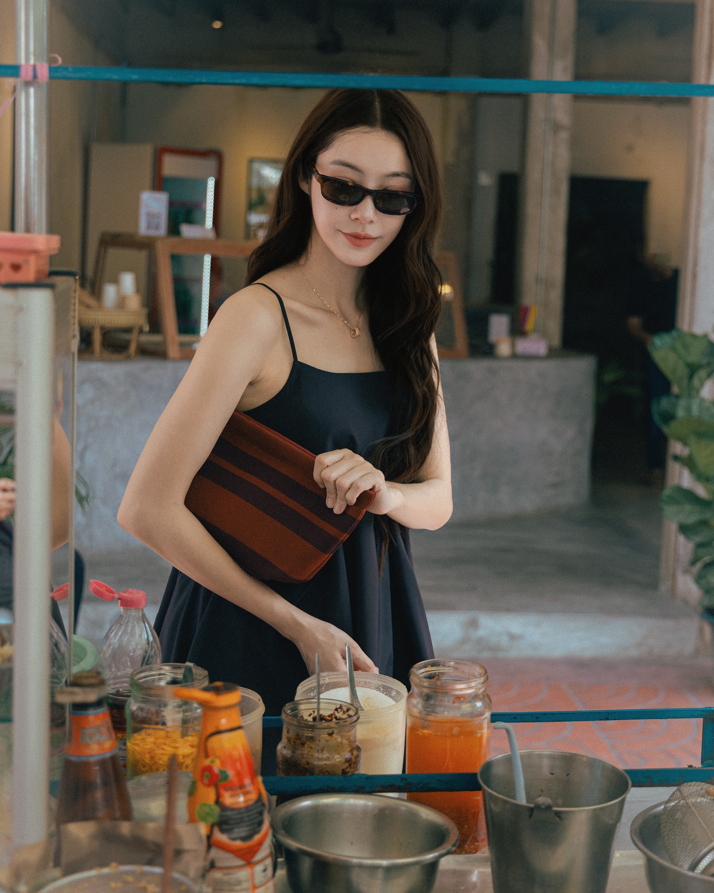 น้ำตาล - ทิพนารี วีรวัฒโนดม