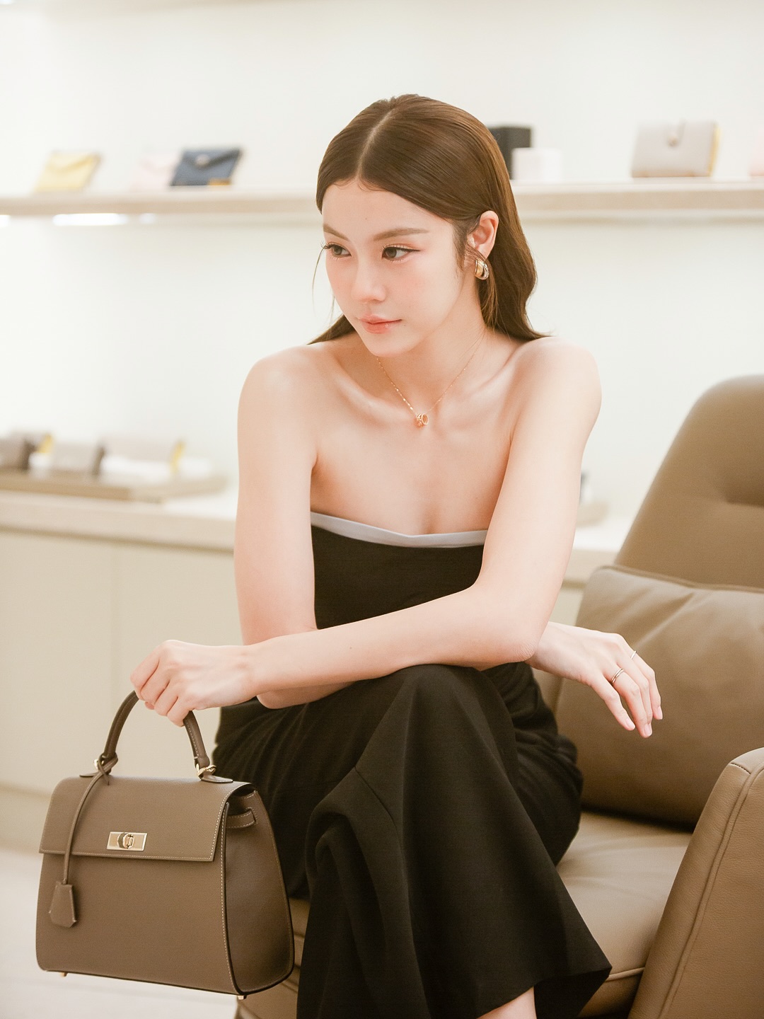 น้ำตาล - ทิพนารี วีรวัฒโนดม