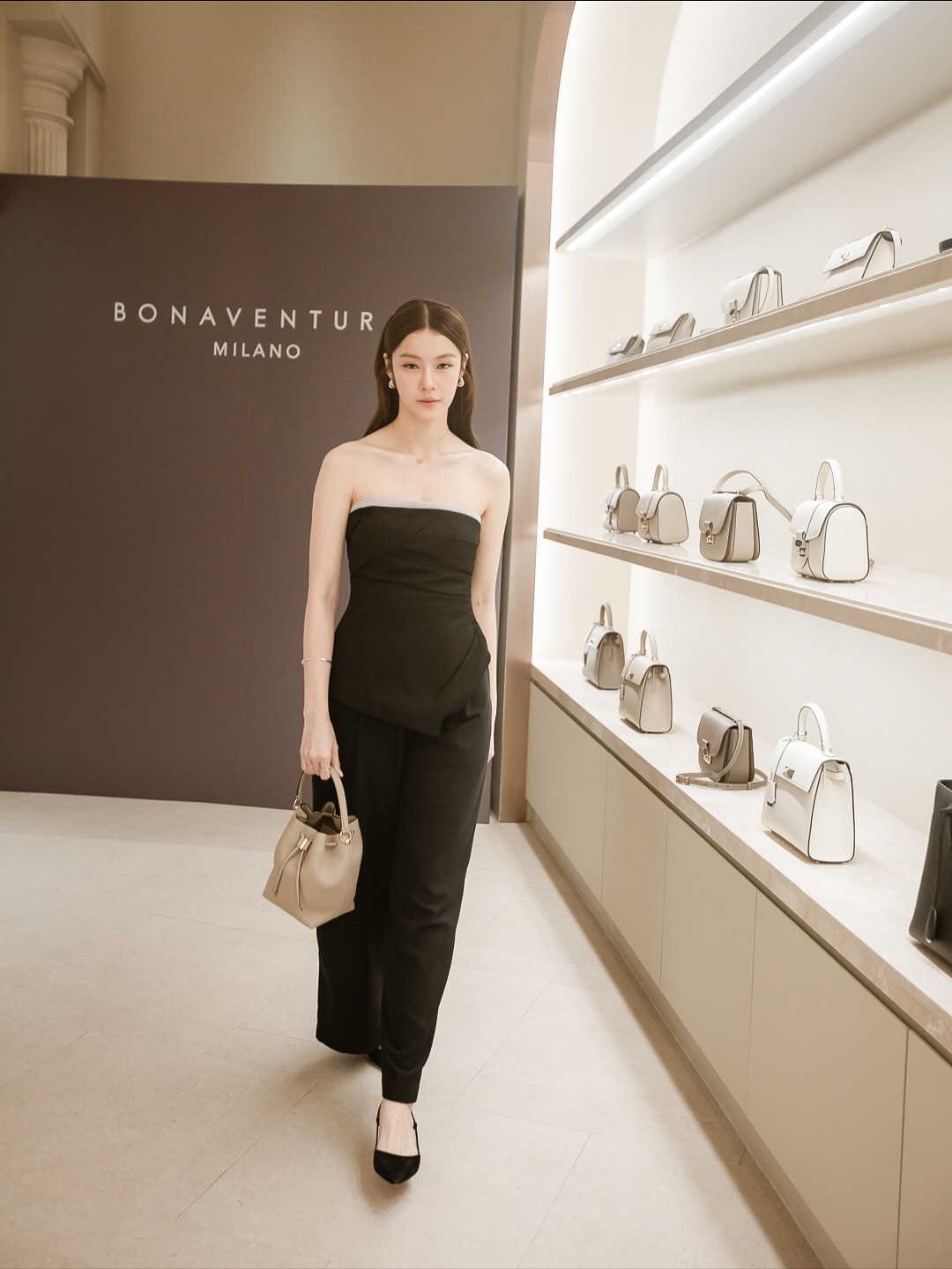 น้ำตาล - ทิพนารี วีรวัฒโนดม