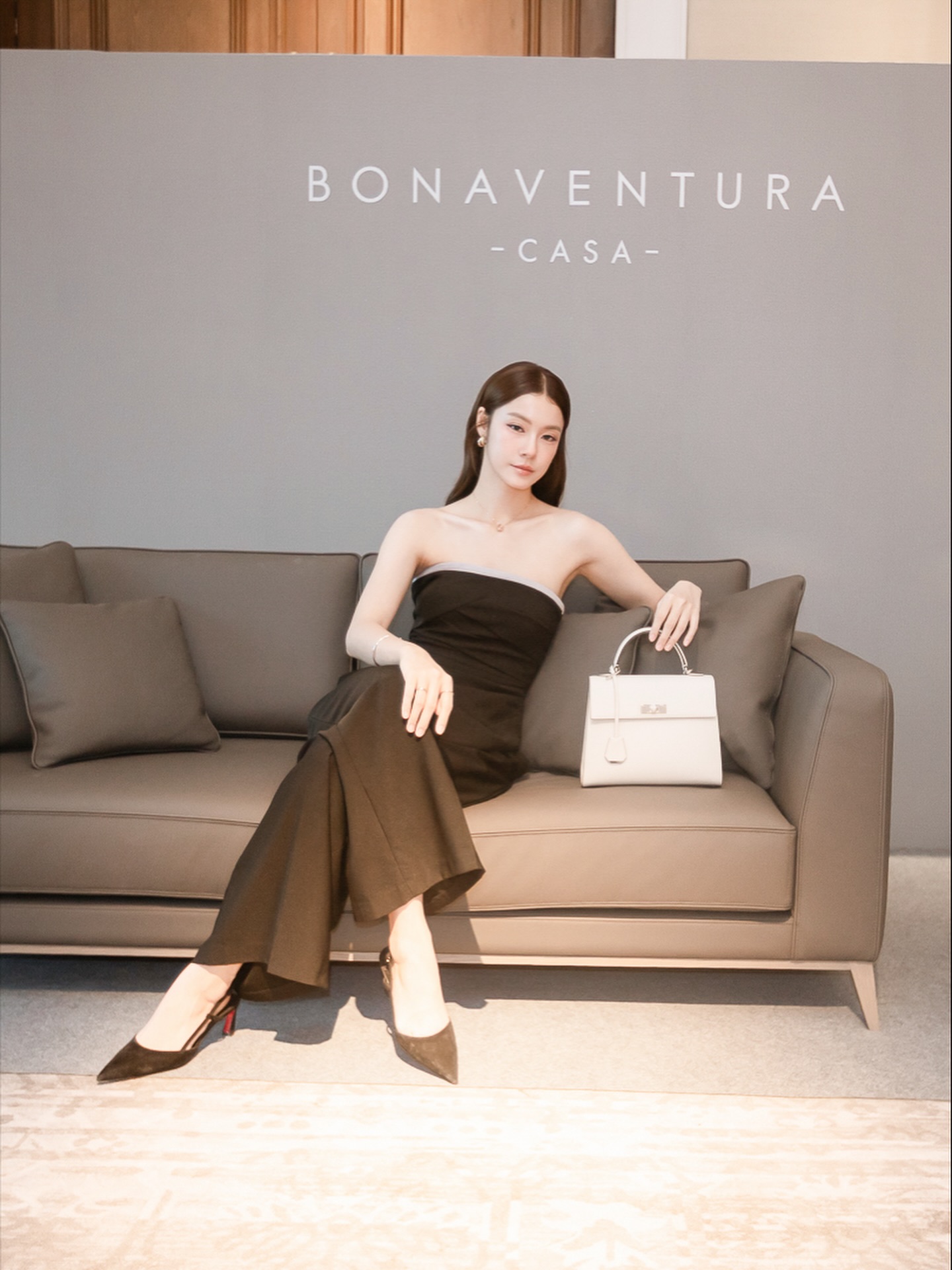 น้ำตาล - ทิพนารี วีรวัฒโนดม