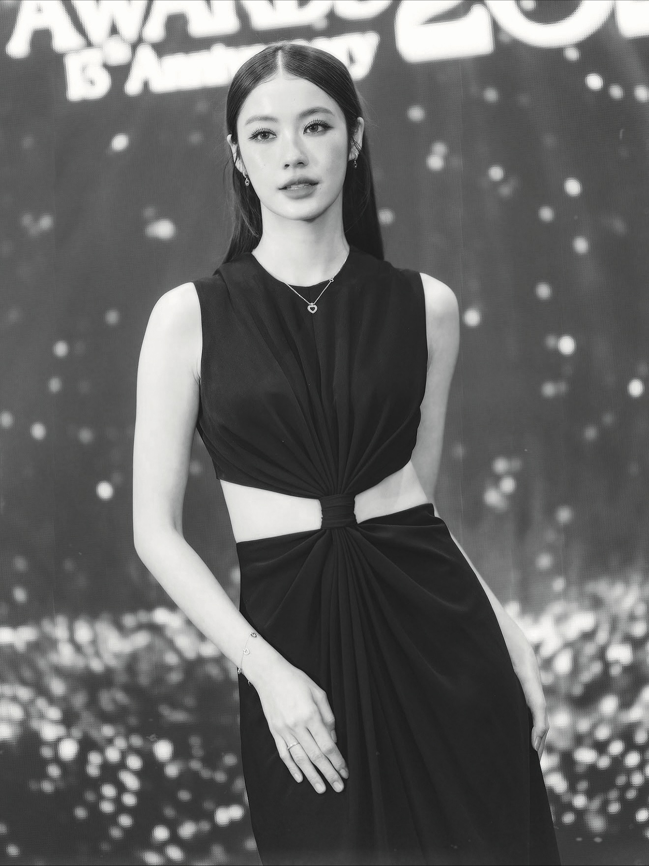 น้ำตาล - ทิพนารี วีรวัฒโนดม