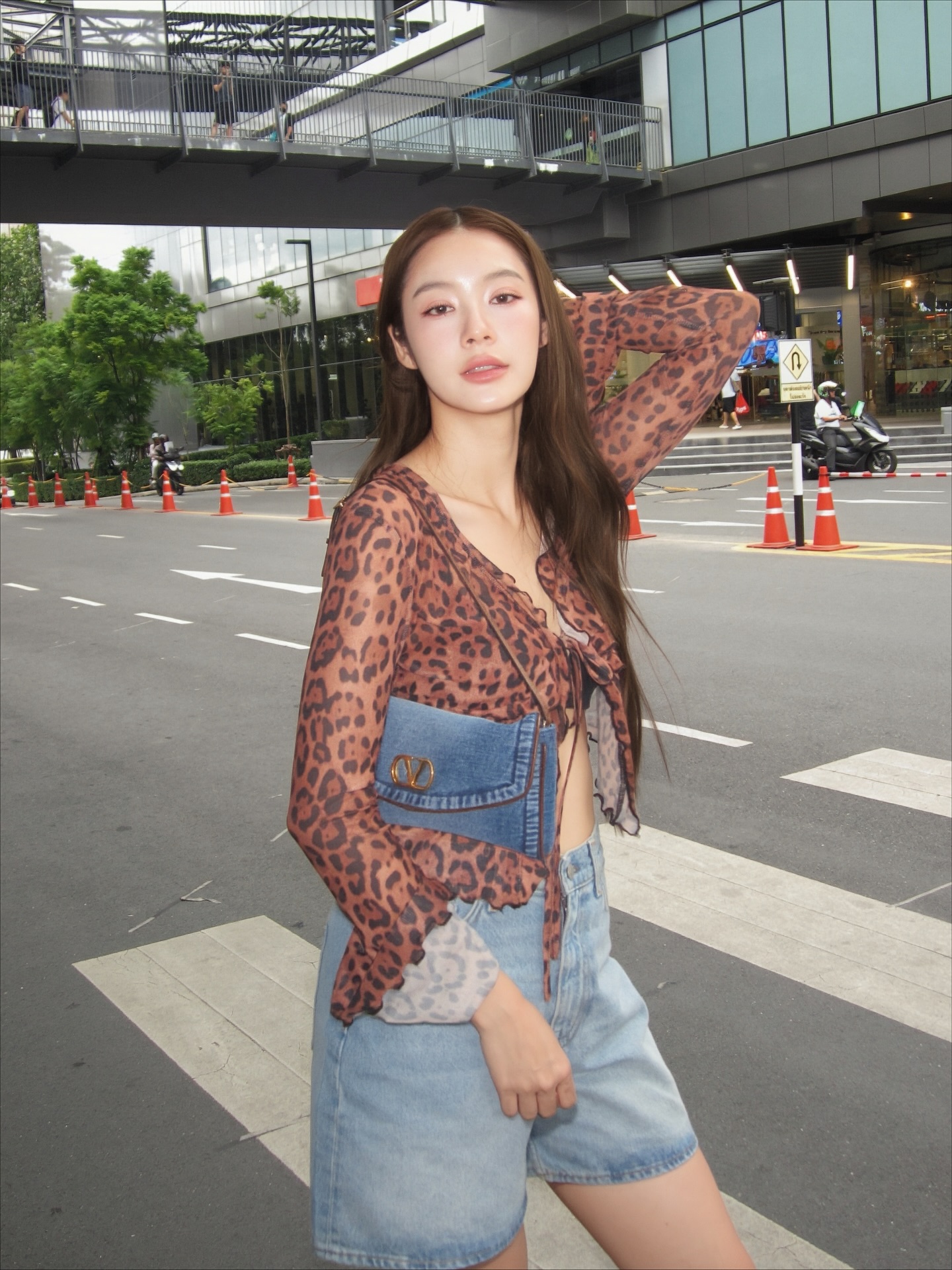 น้ำตาล - ทิพนารี วีรวัฒโนดม