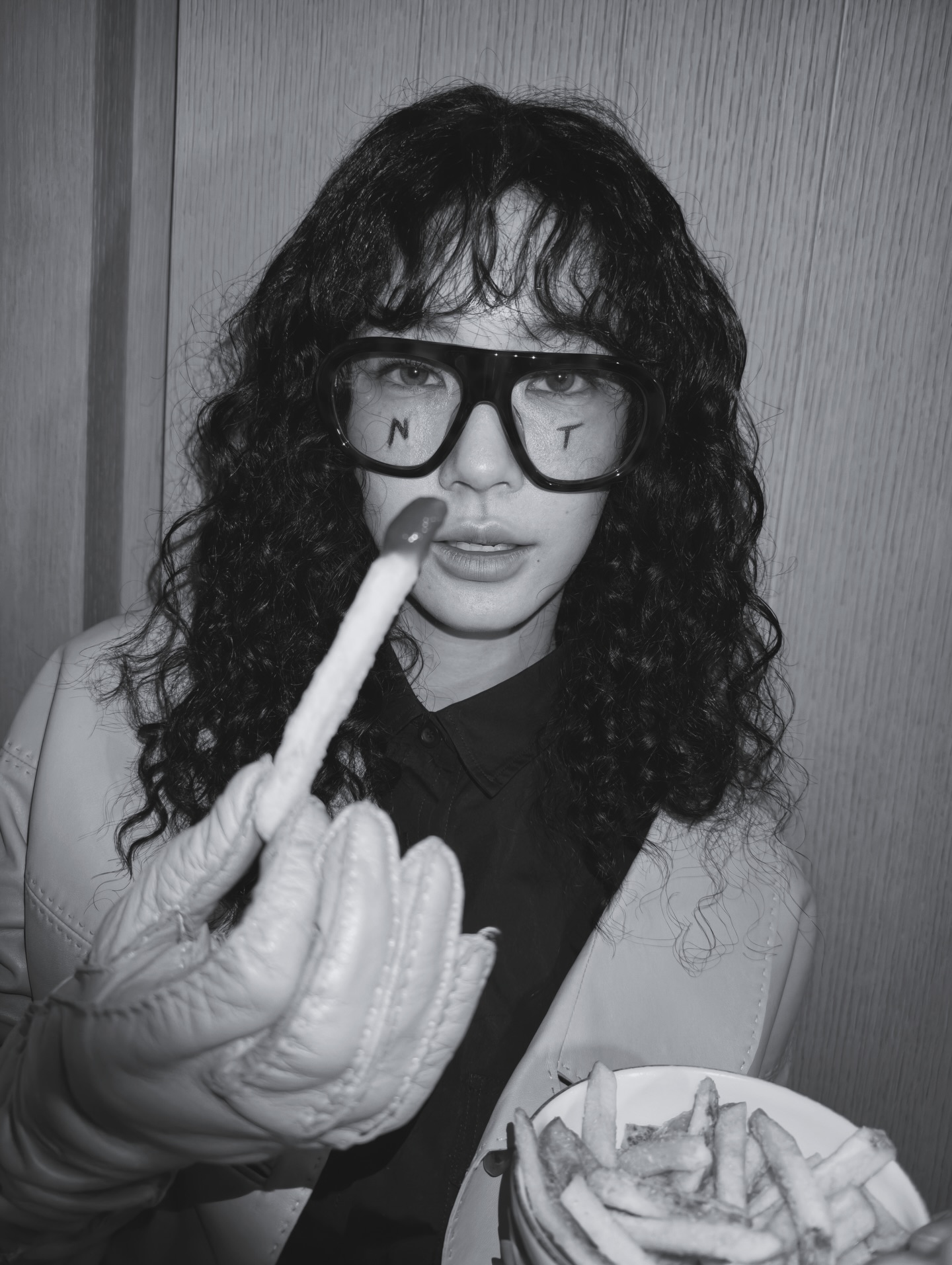 น้ำตาล - ทิพนารี วีรวัฒโนดม