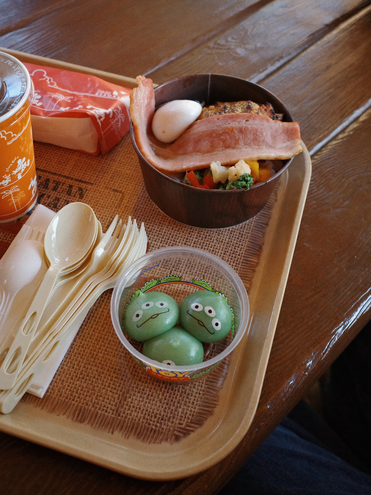 น้ำตาล - ทิพนารี วีรวัฒโนดม