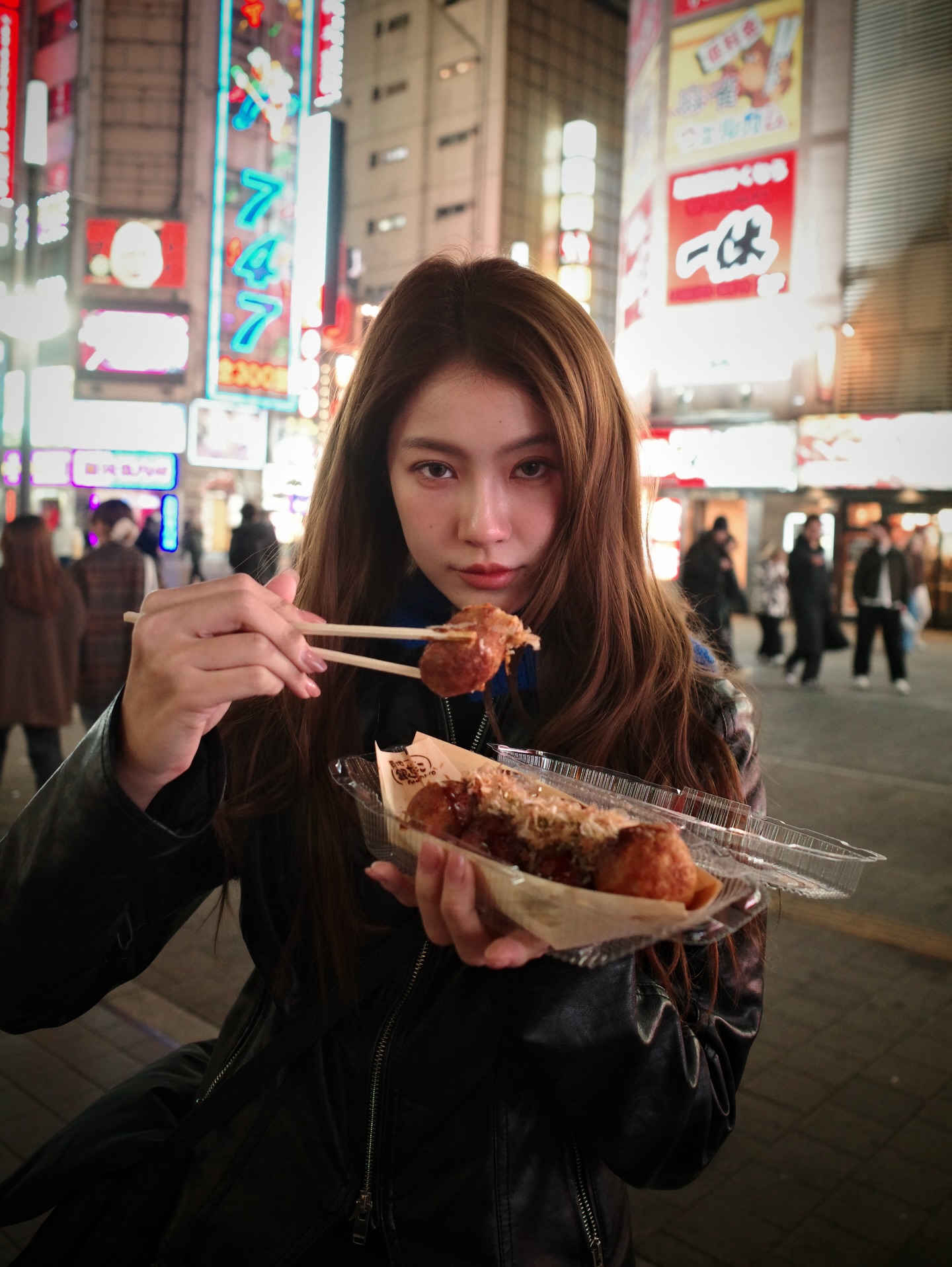 น้ำตาล - ทิพนารี วีรวัฒโนดม