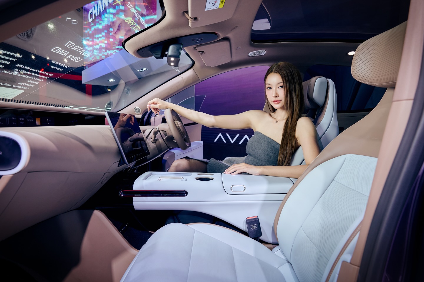 น้ำตาล - ทิพนารี วีรวัฒโนดม